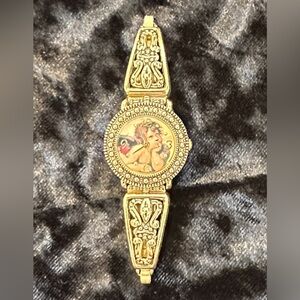 Avon Seiko SII Gold Tone VTG Cherub Angel Women's Bracelet Watch Quartz SS 26mm